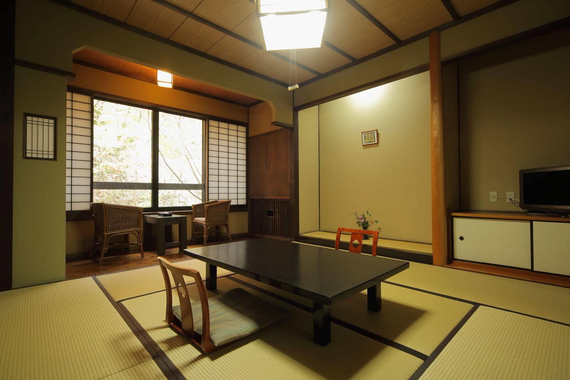 Ryokan Wakaba Minamioguni Bagian luar foto