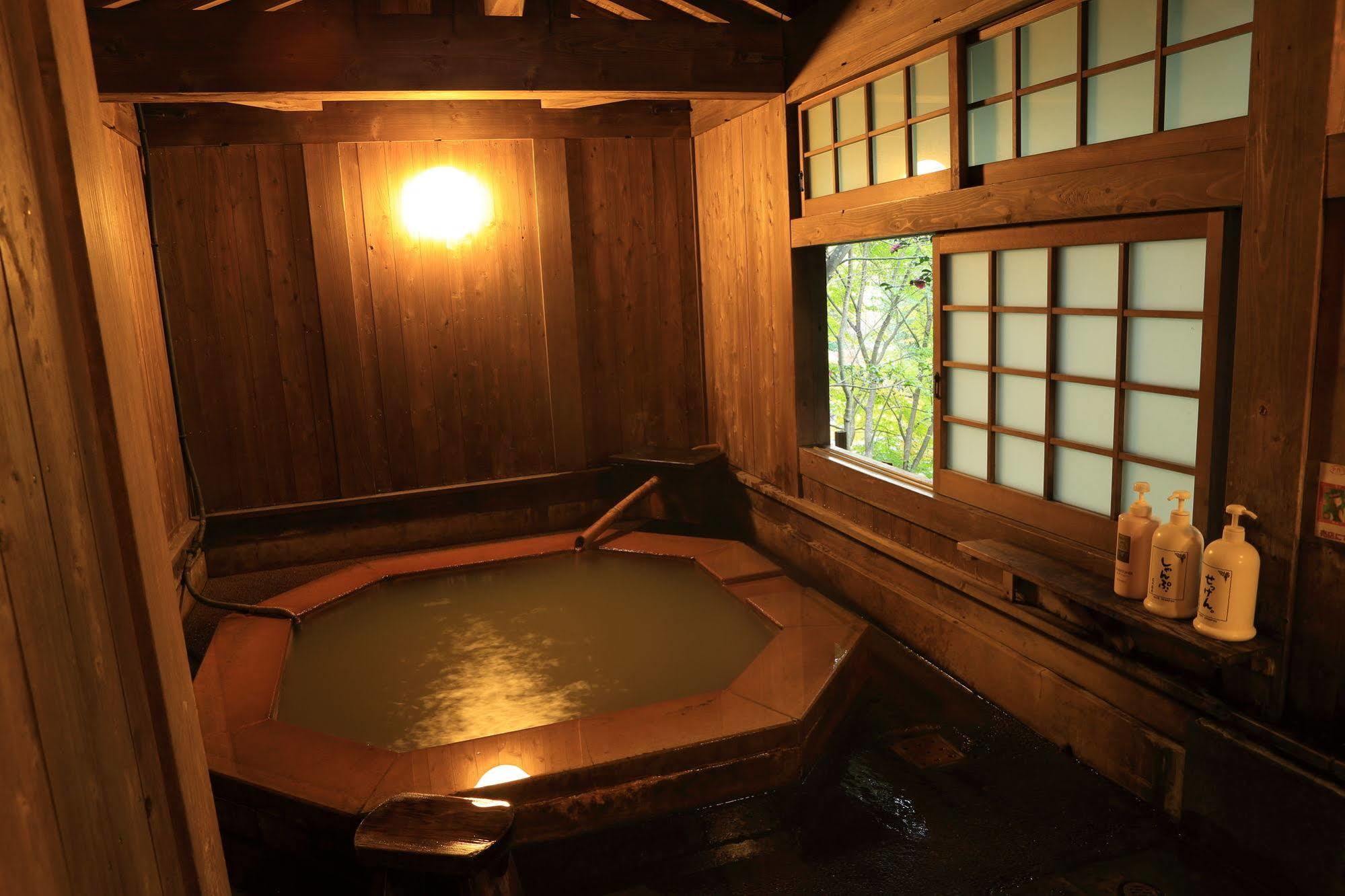 Ryokan Wakaba Minamioguni Bagian luar foto