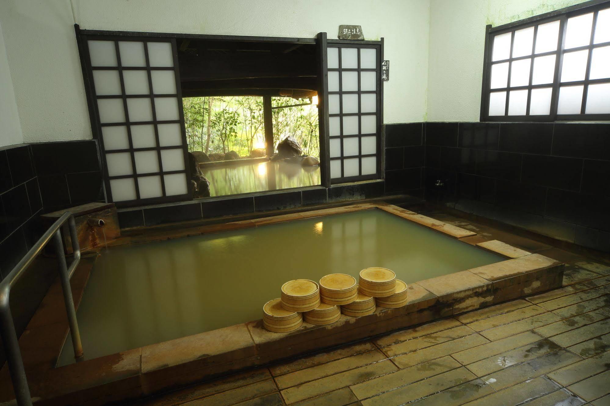Ryokan Wakaba Minamioguni Bagian luar foto