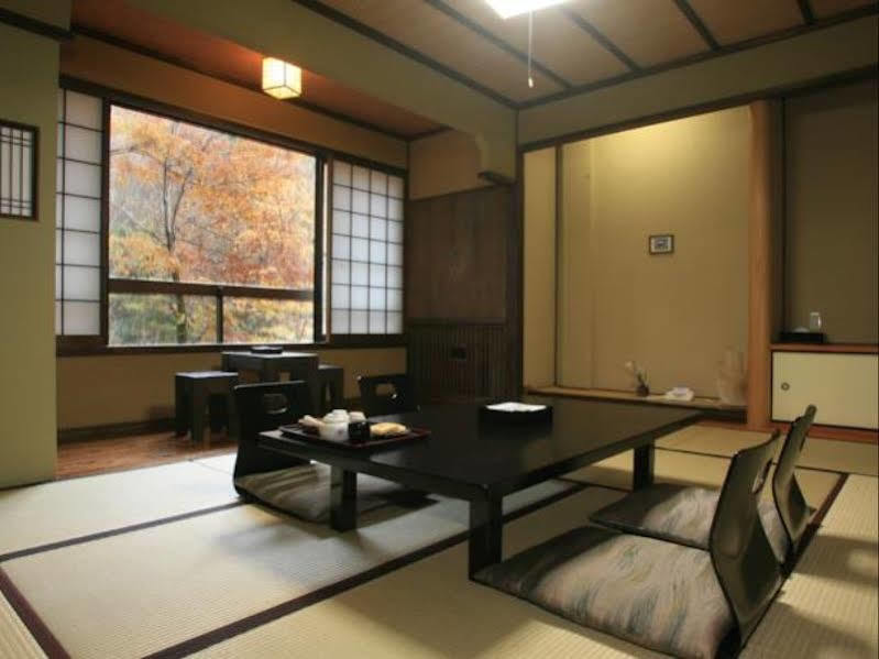 Ryokan Wakaba Minamioguni Bagian luar foto